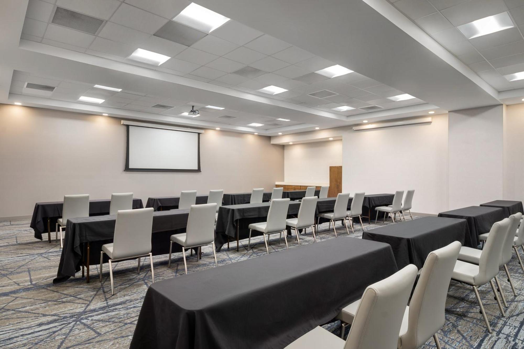 Holiday Inn Express Richmond By Ihg Exteriör bild