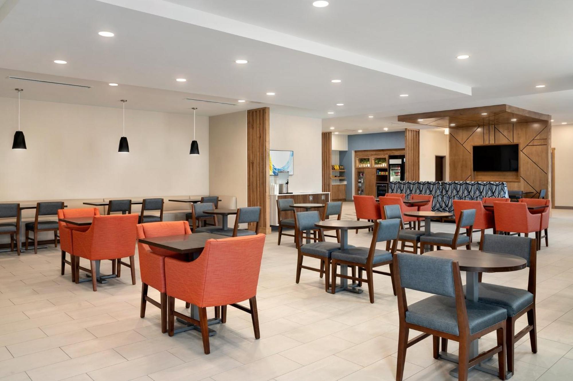Holiday Inn Express Richmond By Ihg Exteriör bild