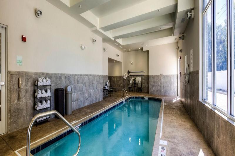 Holiday Inn Express Richmond By Ihg Exteriör bild